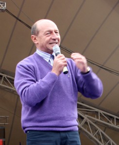 basescu crispat