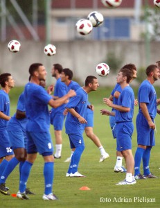 ianis zicu(numarul4) primul antrenament la fc timisoara01 p