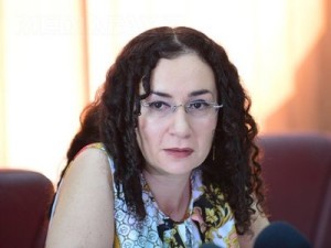 oana-schmidt-haineala