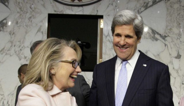 Hillary-Clinton-et-John-Kerry