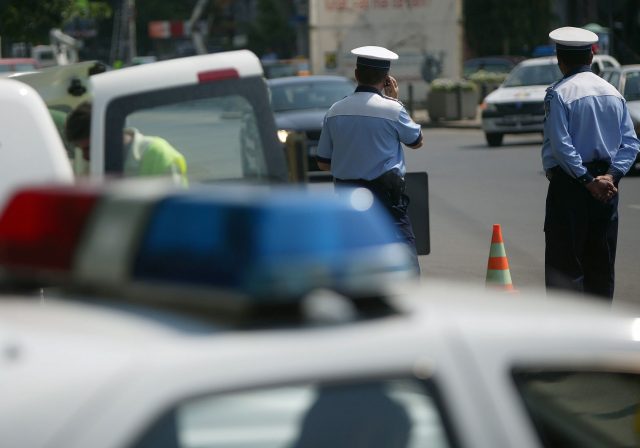 Control tehnic al masinilor aflate in trafic efectuat de Politia Rutiera alaturi de Registrul Auto Roman (RAR), in Bucuresti
