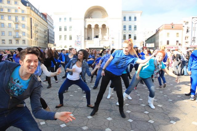 FLASHMOB10_resize