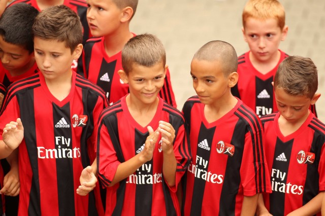 ac_milan_copii_TS08