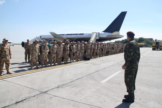 militari afganistan aeroport