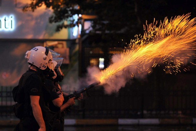 police-fire-tear-gas-istanbul-protests-turkey-data