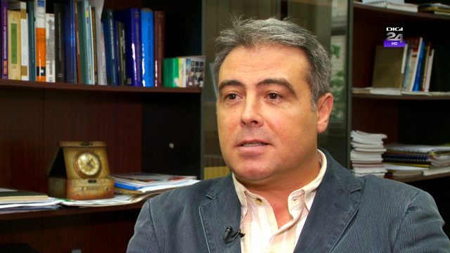 adrian-cioroianu