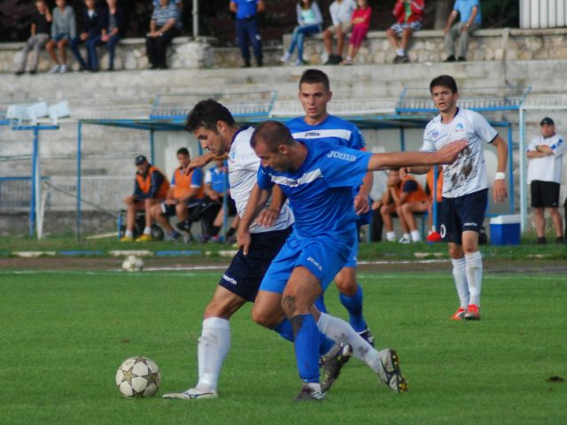 FC-Hunedoara-FC-Caransebes-51