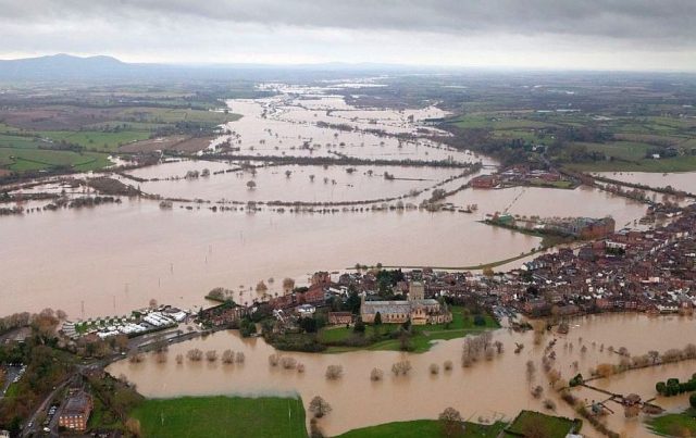 inundatii anglia dailymail