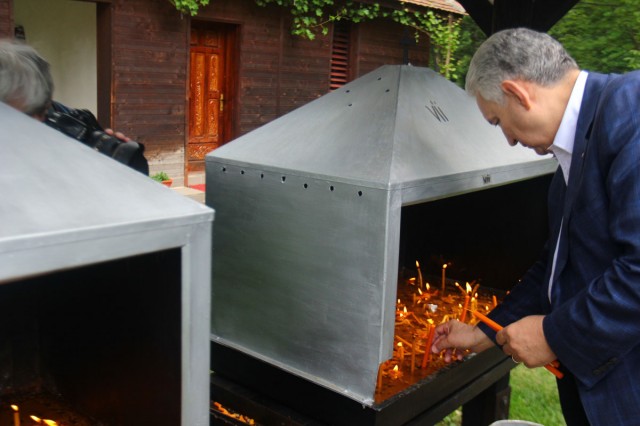 ilie sarbu lumanari 1 mai 1