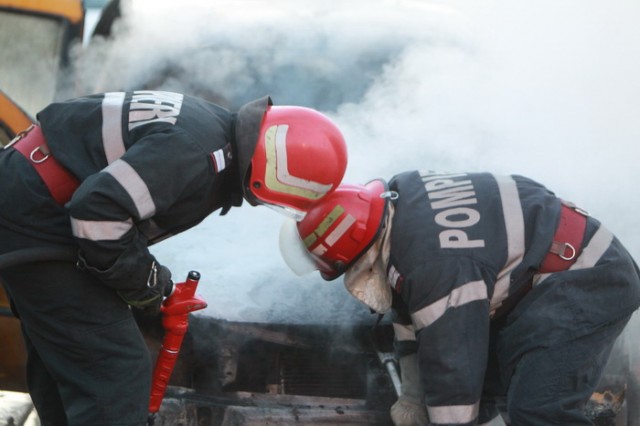 INCENDIU TAXI BADEA CARTAN10_resize