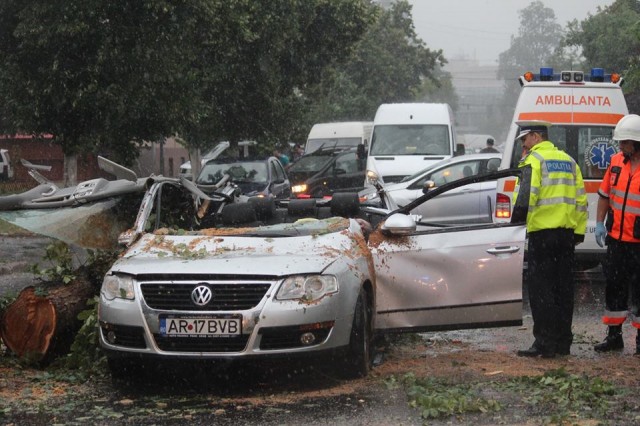 accident masina arad