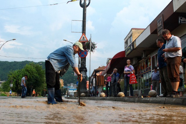 inundatii resita 12