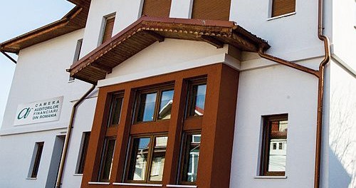 Camera-Auditorilor-Financiari-din-Romania-2-500x264