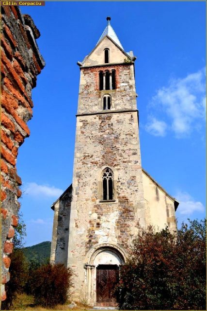 4. biserica in paragina