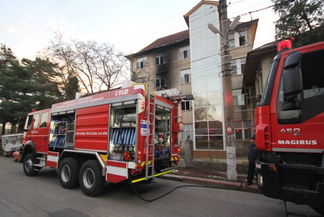 incendiu-spital-simeria-joi-19-noiembrie-11