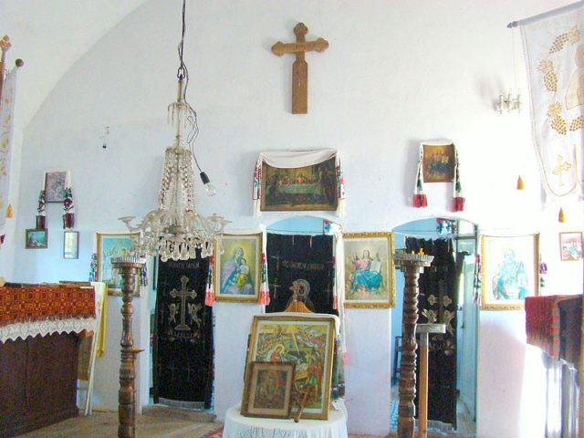 8. biserica dumbrava-iconostas