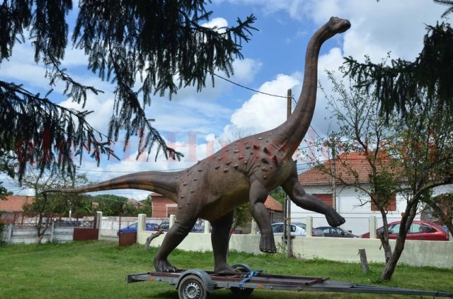 dinozaur