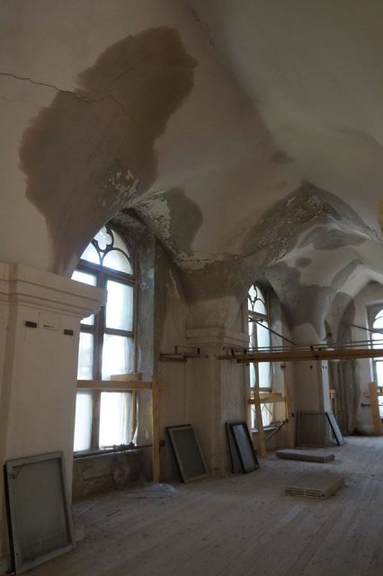 Sala Cavalerilor din castelul Huniade / Muzeul Banatului, distrusă