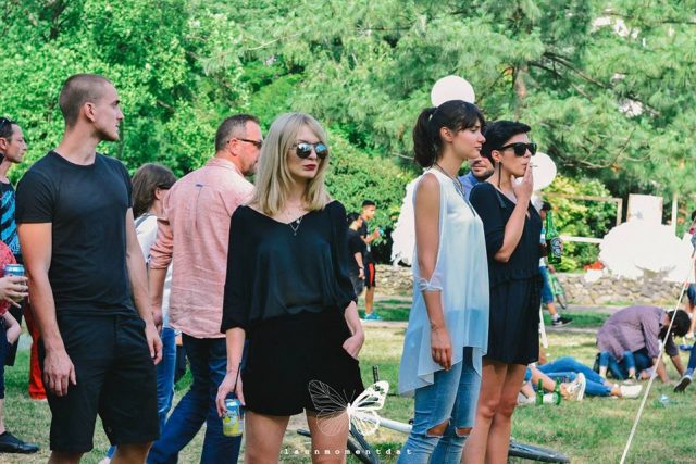 Prima ediţie a festivalului Launmomentdat în parc se desfăşoară în acest weekend la Timişoara