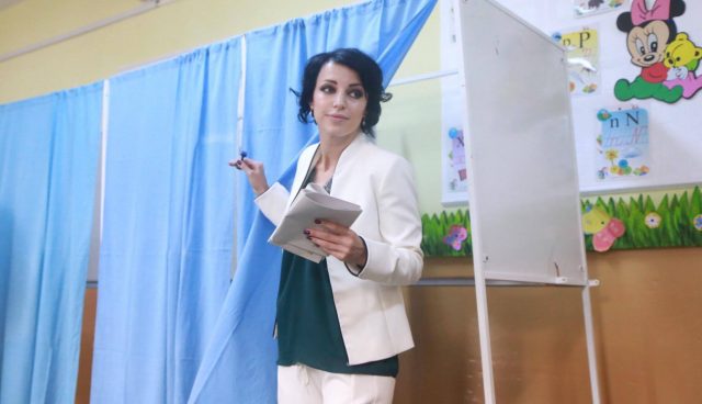 roxana iliescu vot alegeri (3)