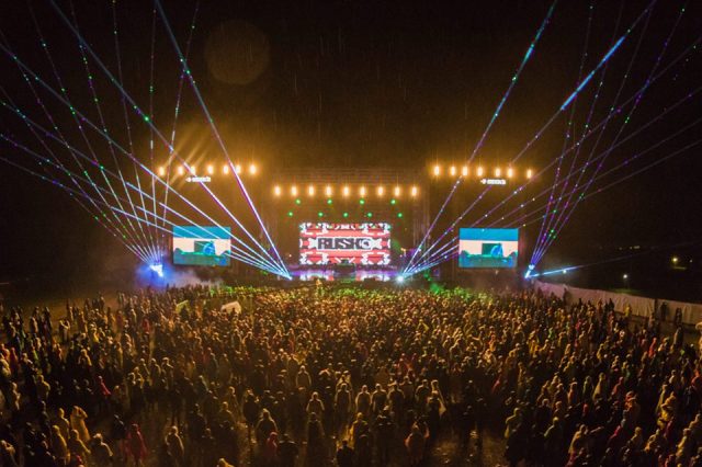 Festivalul Electric Castle se desf[ăşoară în acest weekend la Castleul Bonţida de lângă Cluj