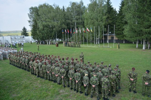 Exercițiu militar în România la care participă și soldați americani.