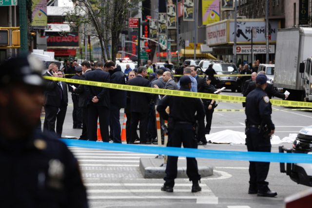 police_shooting_midtown_manhattan-3