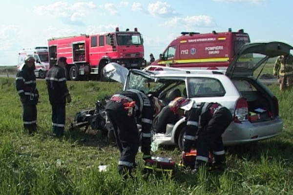 accident cu un mort Recas 12