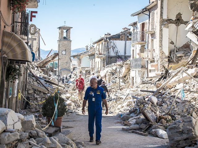 italia cutremur