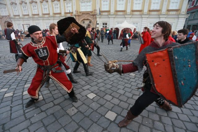 piata-unirii-medieval-5