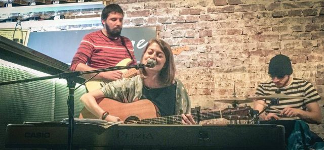 Marion Kräutner, solista timişoreancă ce a lansat acum doi ani albumul de debut „Murmur“ pregăteşte un nou material discografic