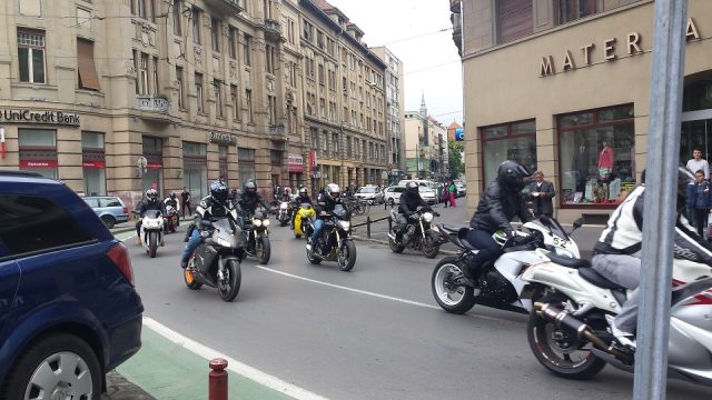 parada motociclisti