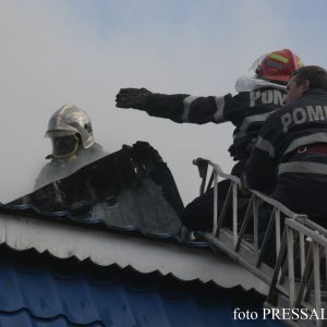 incendiu casa dia 2 p