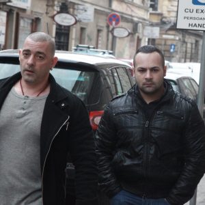 agresori politisti