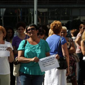 protest finante 7