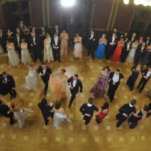 60892_393632967384692_2108881166_n