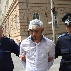 agresor politisti 5