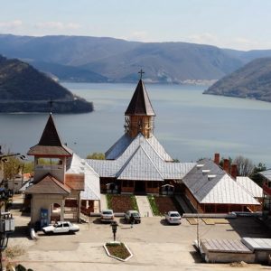 manastire pamfil seicaru