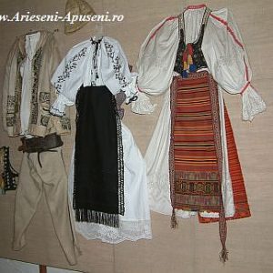 9. Casa memoriala Avram Iancu – port popular Tara Motilor