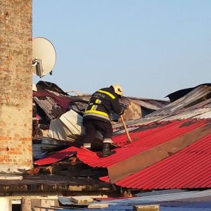 incendiu giarmata 6