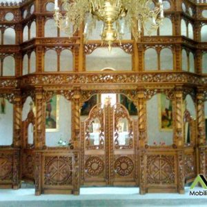 16. altar manastire