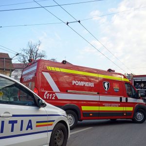 politia pompieri ambulanta gabi b