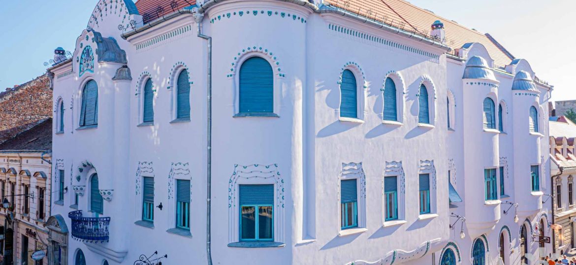 banca-de-scont-piata-unirii.jpg
