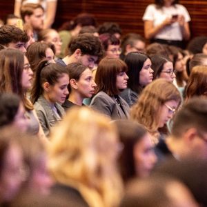 stefanuta intalnire cu studentii (3)