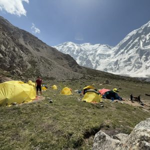 Horia Colibasanu – tabara de baza de pe fata Diamir a muntelui Nanga Parbat