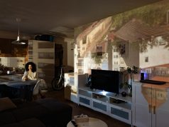 Singurătatea în era digitală: Expoziție despre vulnerabilitățile Generației Z, la Timișoara