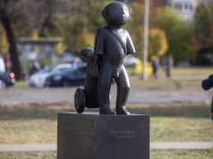 Lucrările artiștilor nominalizați la Premiul „Peter Jecza” pentru Sculptura Anului, expuse în Calea Șagului