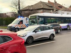 Două femei rănite după ce au căzut într-un firobuz STPT. Șoferul ar fi frânat brusc pentru a evita un accident