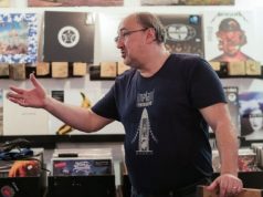 Muzica timișoreană și fenomenul rock: seară de povești la librărie, cu Mimo Obradov