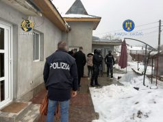 Rețea transnațională de piraterie TV și fraude informatice, destructurată în România: Percheziții în patru județe la cererea autorităților italiene (foto)